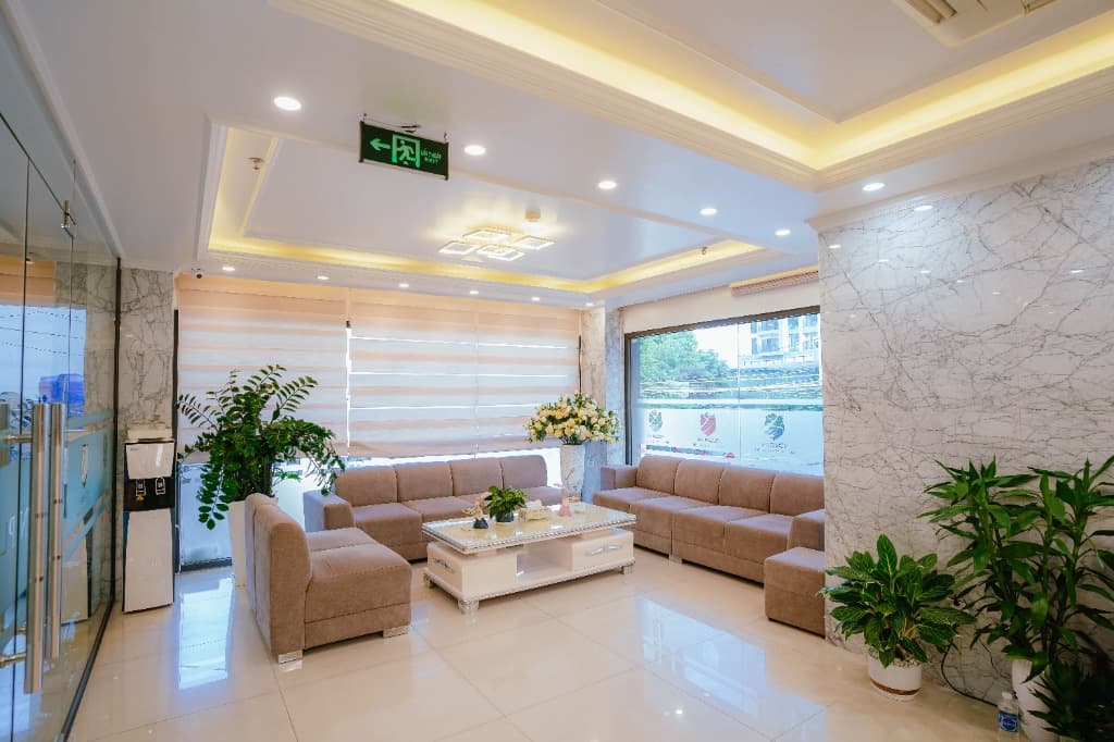 Lễ tân 24/7